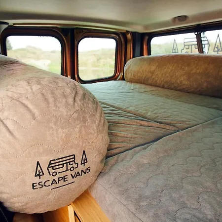 Escape Vans Кемпинг *